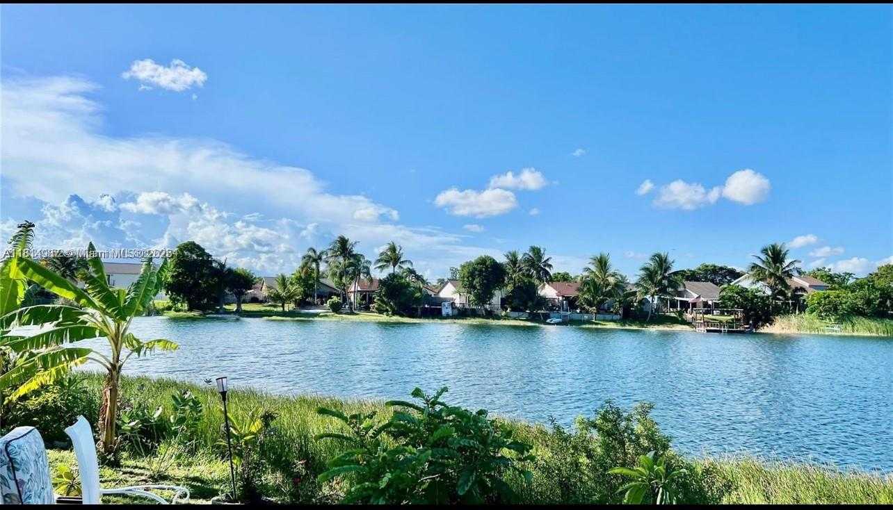 Small Image of 15321 SOUTH WEST 59TH ST, Miami Number 13