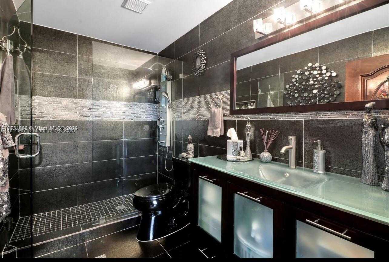 Small Image of 15321 SOUTH WEST 59TH ST, Miami Number 14