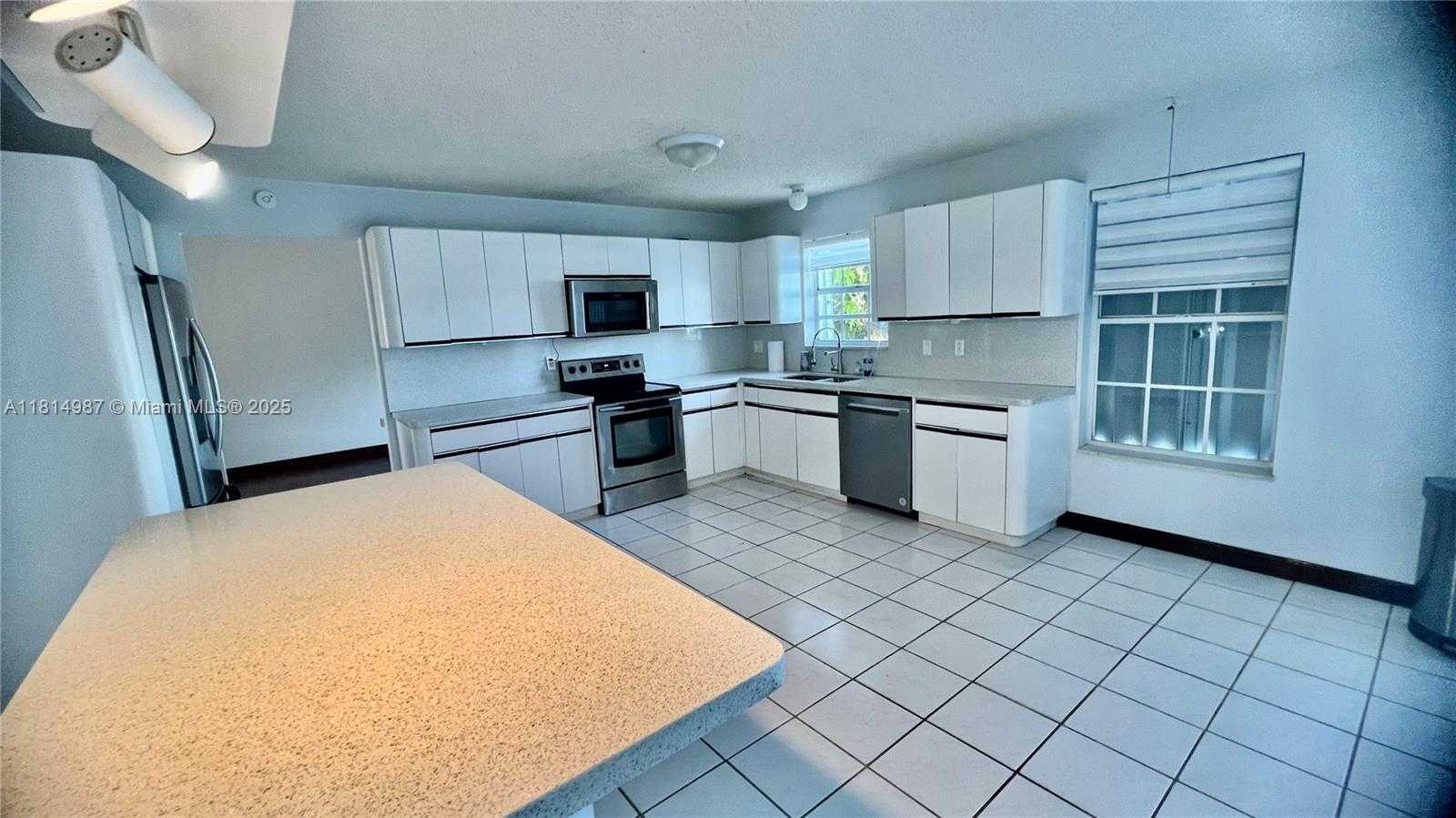 Small Image of 15321 SOUTH WEST 59TH ST, Miami Number 63