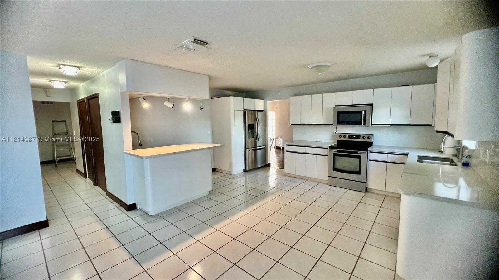 Small Image of 15321 SOUTH WEST 59TH ST, Miami Number 65