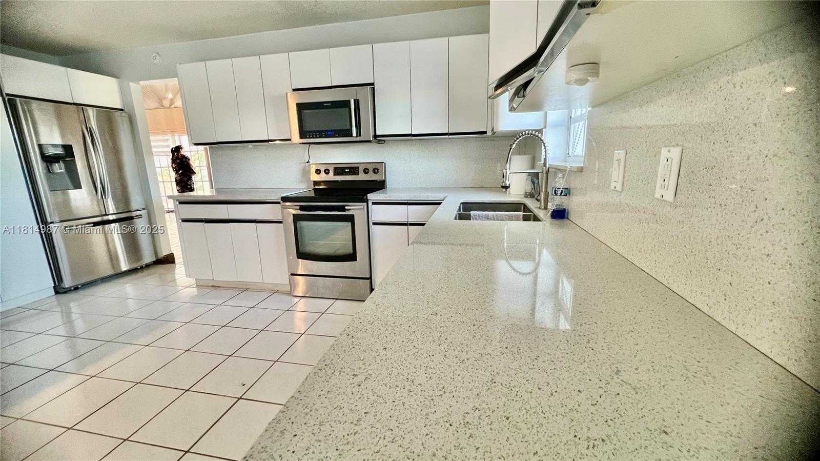 Small Image of 15321 SOUTH WEST 59TH ST, Miami Number 66