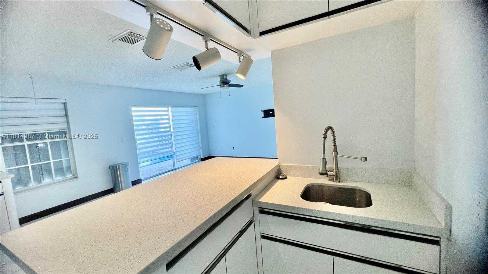 Small Image of 15321 SOUTH WEST 59TH ST, Miami Number 70