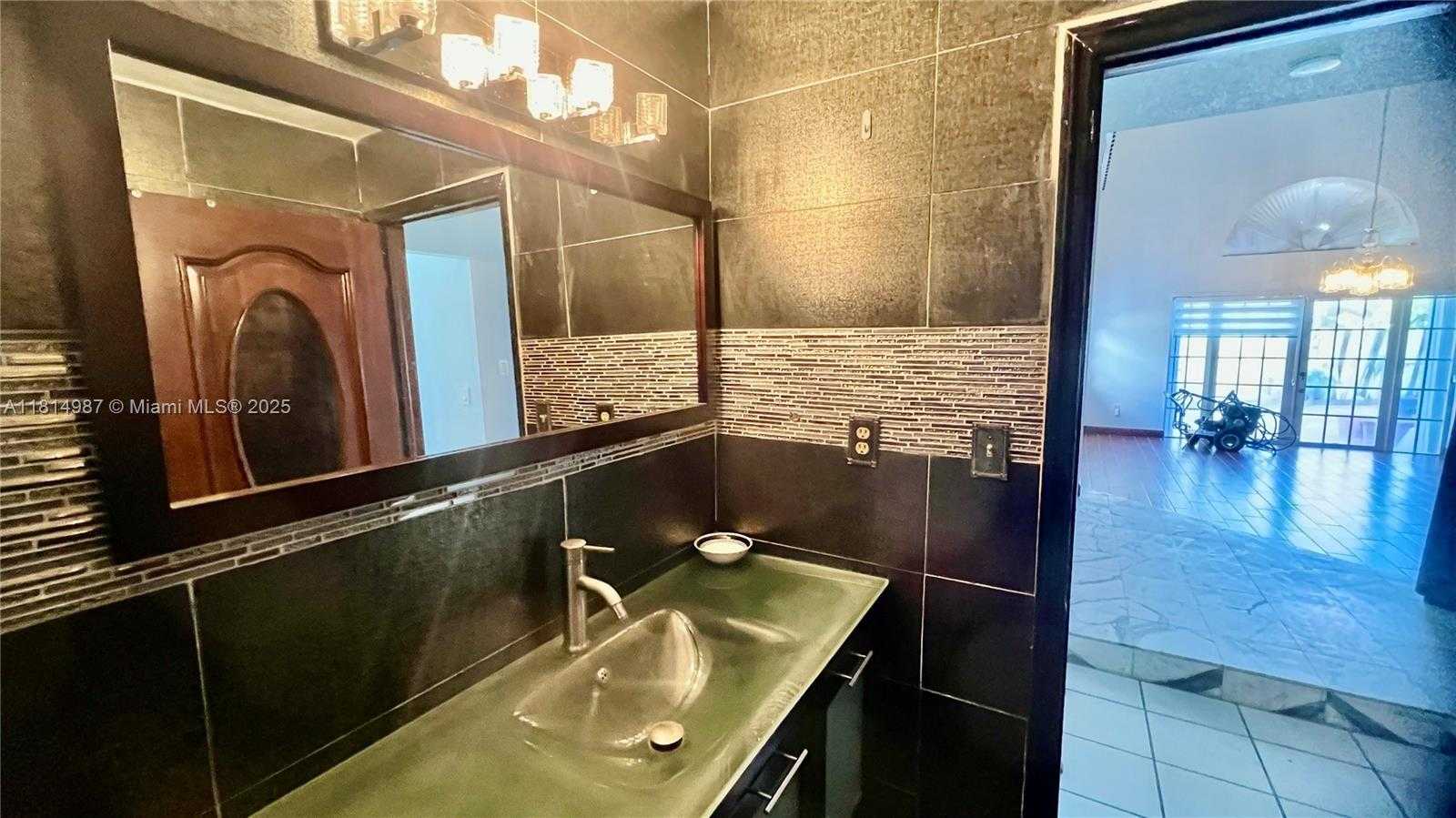 Small Image of 15321 SOUTH WEST 59TH ST, Miami Number 78