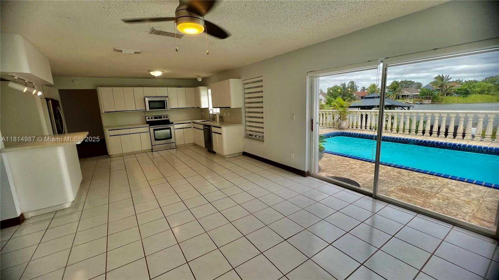 Small Image of 15321 SOUTH WEST 59TH ST, Miami Number 93