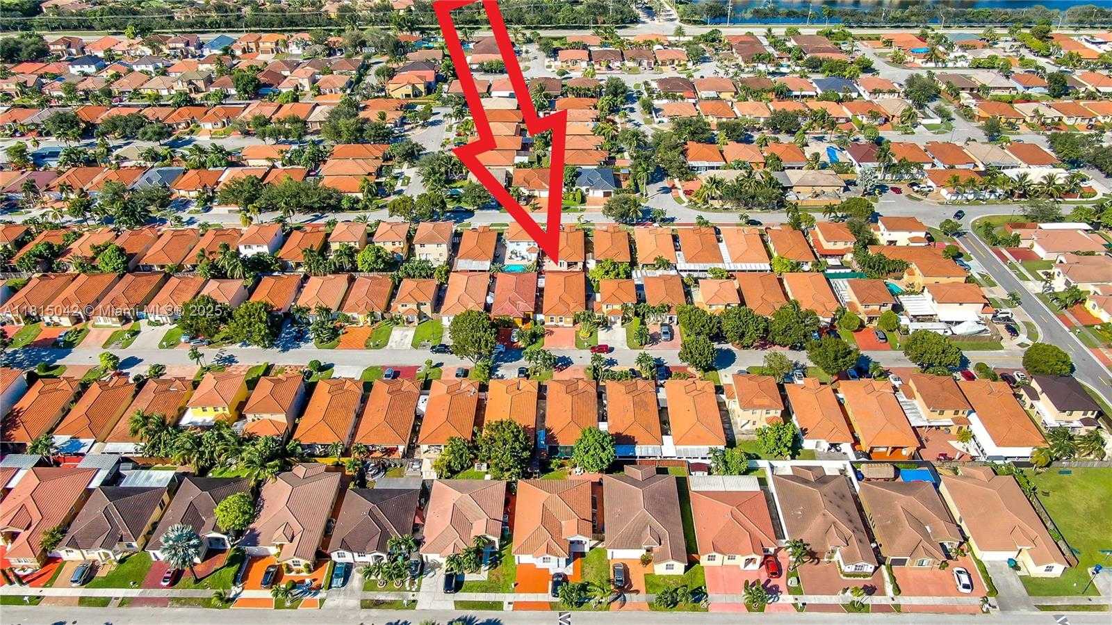 Small Image of 7997 NORTH WEST 199TH TER, Hialeah Number 11
