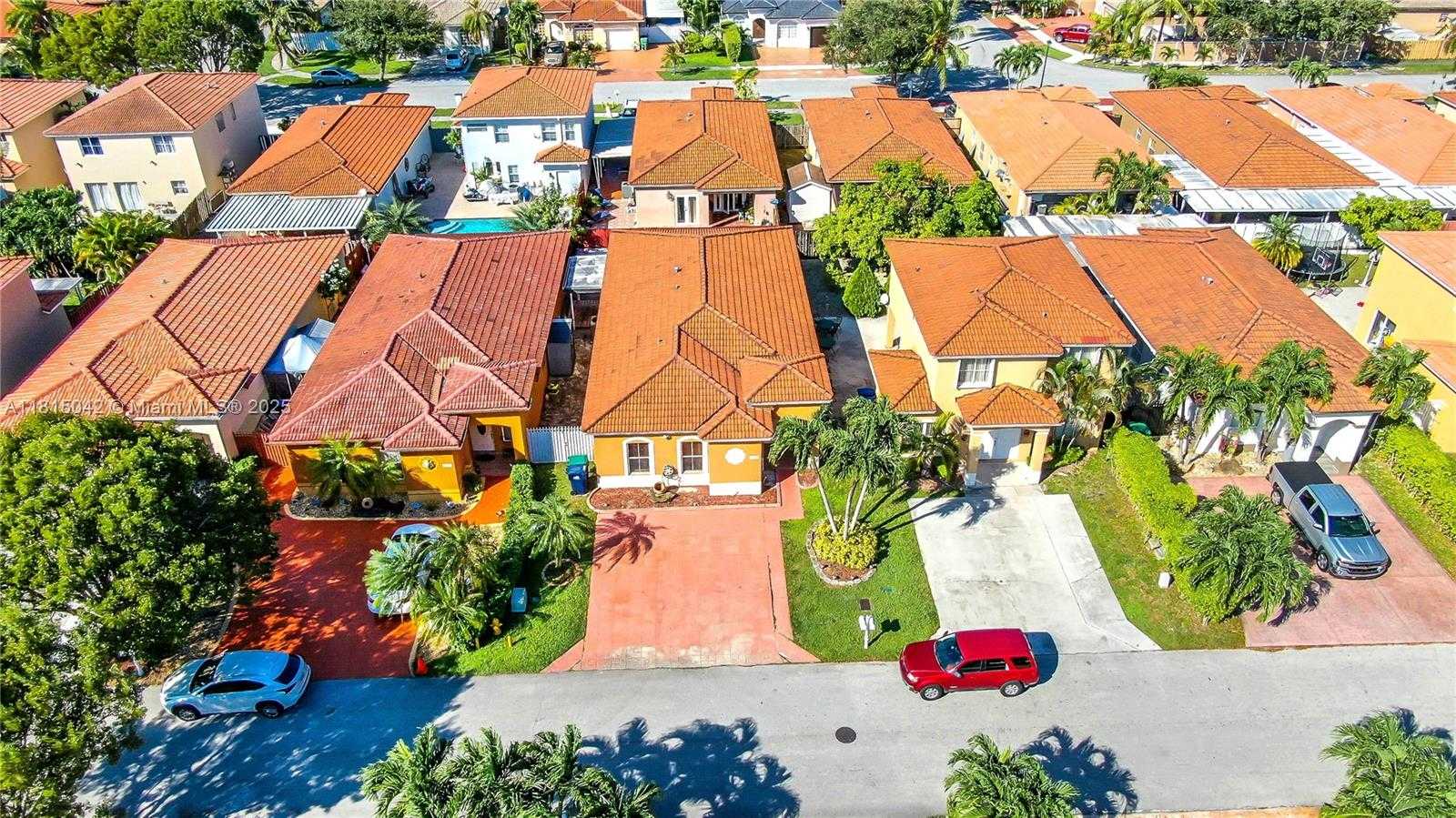 Small Image of 7997 NORTH WEST 199TH TER, Hialeah Number 15