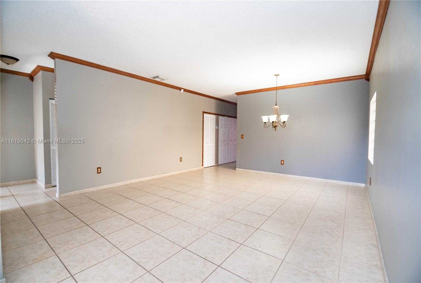 Small Image of 7997 NORTH WEST 199TH TER, Hialeah Number 29