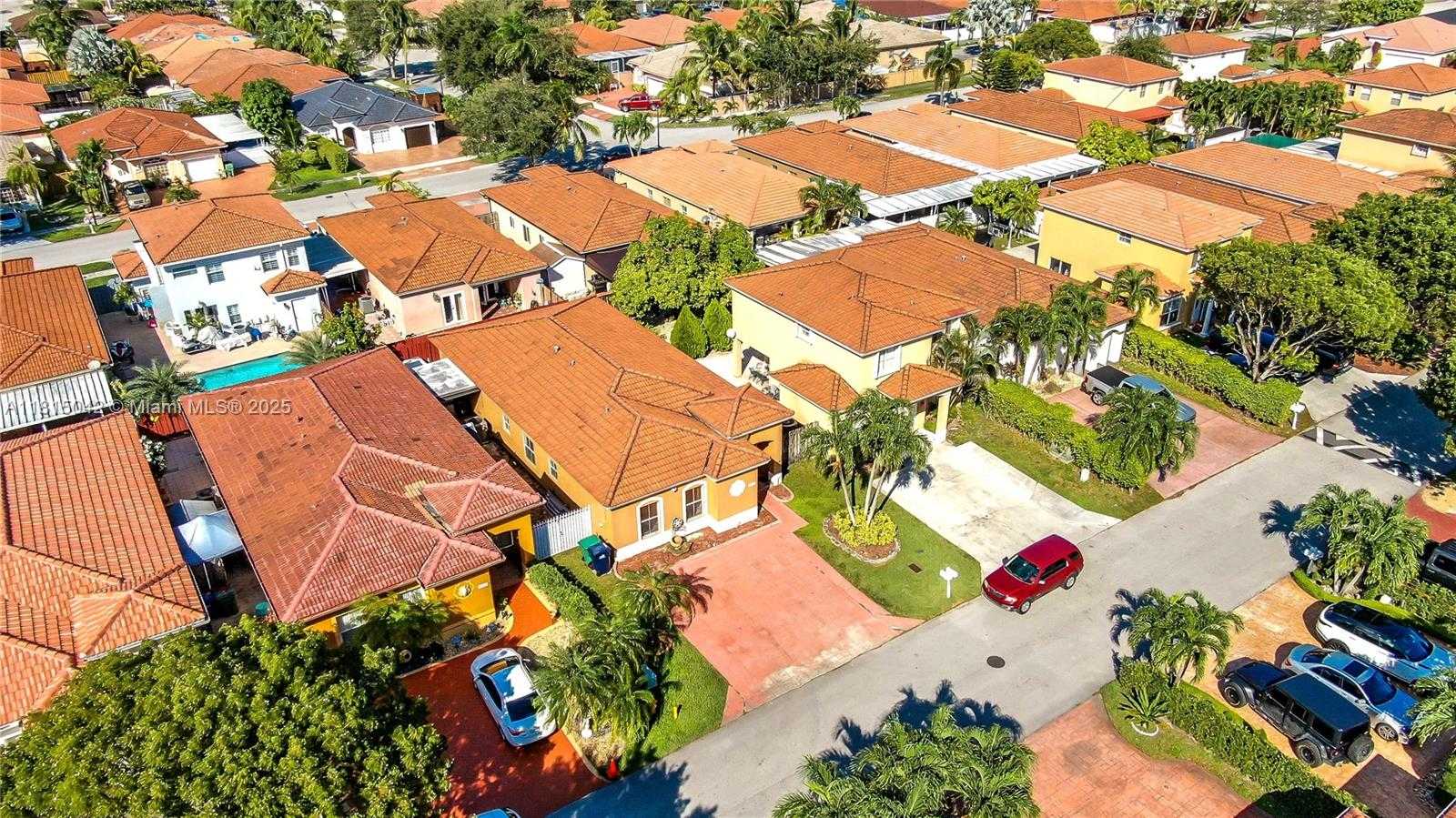 Small Image of 7997 NORTH WEST 199TH TER, Hialeah Number 41
