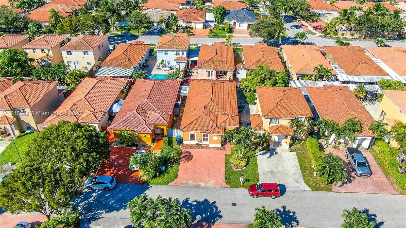 Small Image of 7997 NORTH WEST 199TH TER, Hialeah Number 9