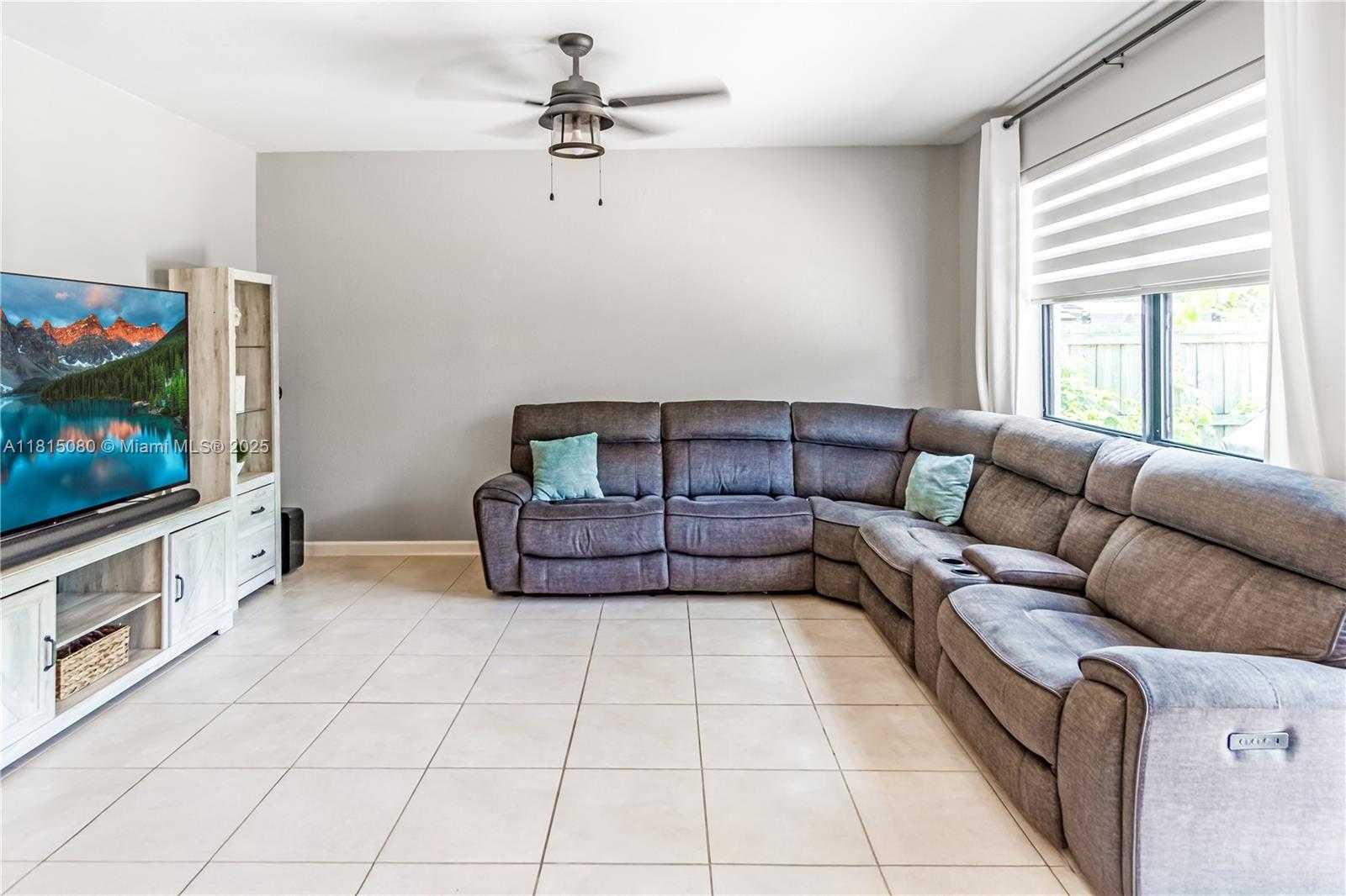 Small Image of 724 SOUTH EAST 37TH AVE, Homestead Number 18