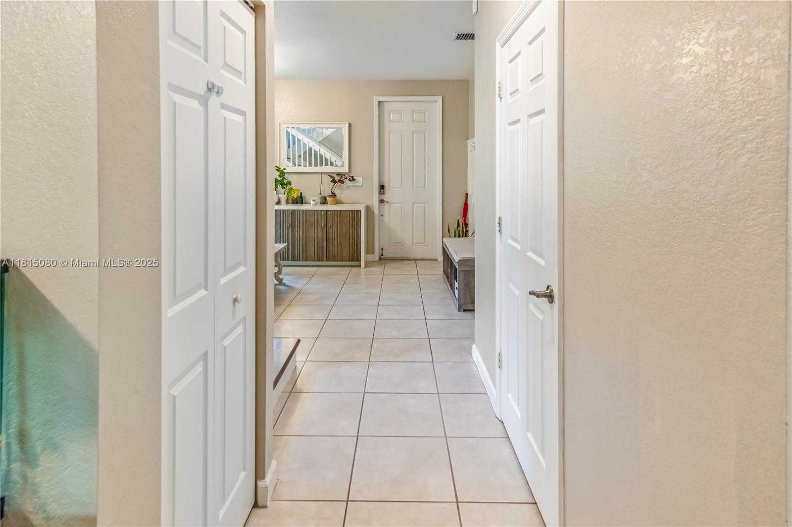 Small Image of 724 SOUTH EAST 37TH AVE, Homestead Number 19
