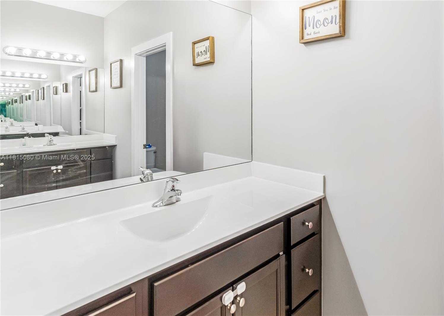 Small Image of 724 SOUTH EAST 37TH AVE, Homestead Number 34