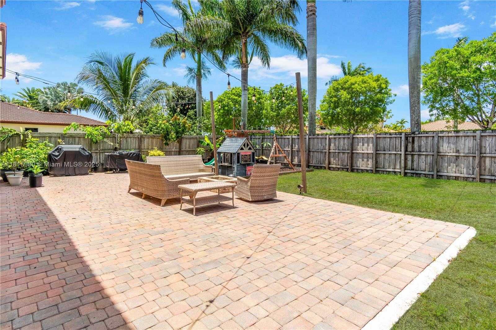Small Image of 724 SOUTH EAST 37TH AVE, Homestead Number 59