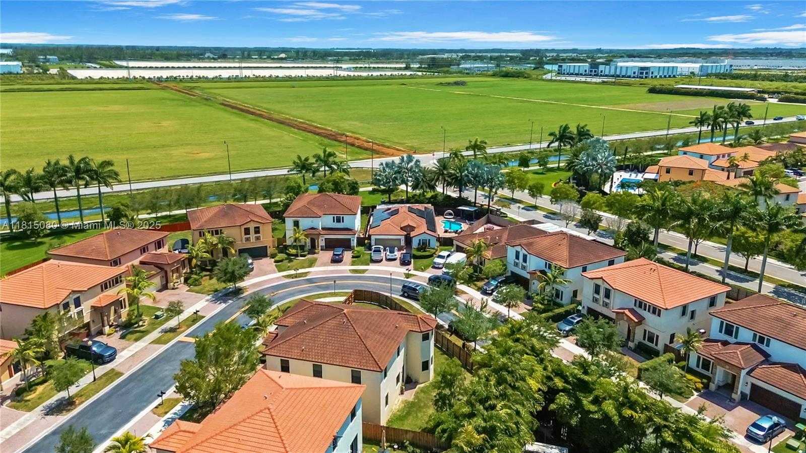 Small Image of 724 SOUTH EAST 37TH AVE, Homestead Number 61