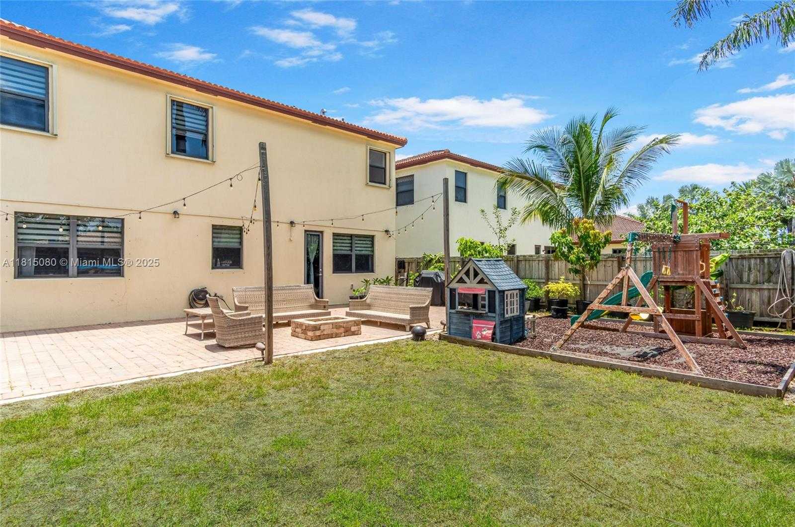Small Image of 724 SOUTH EAST 37TH AVE, Homestead Number 7