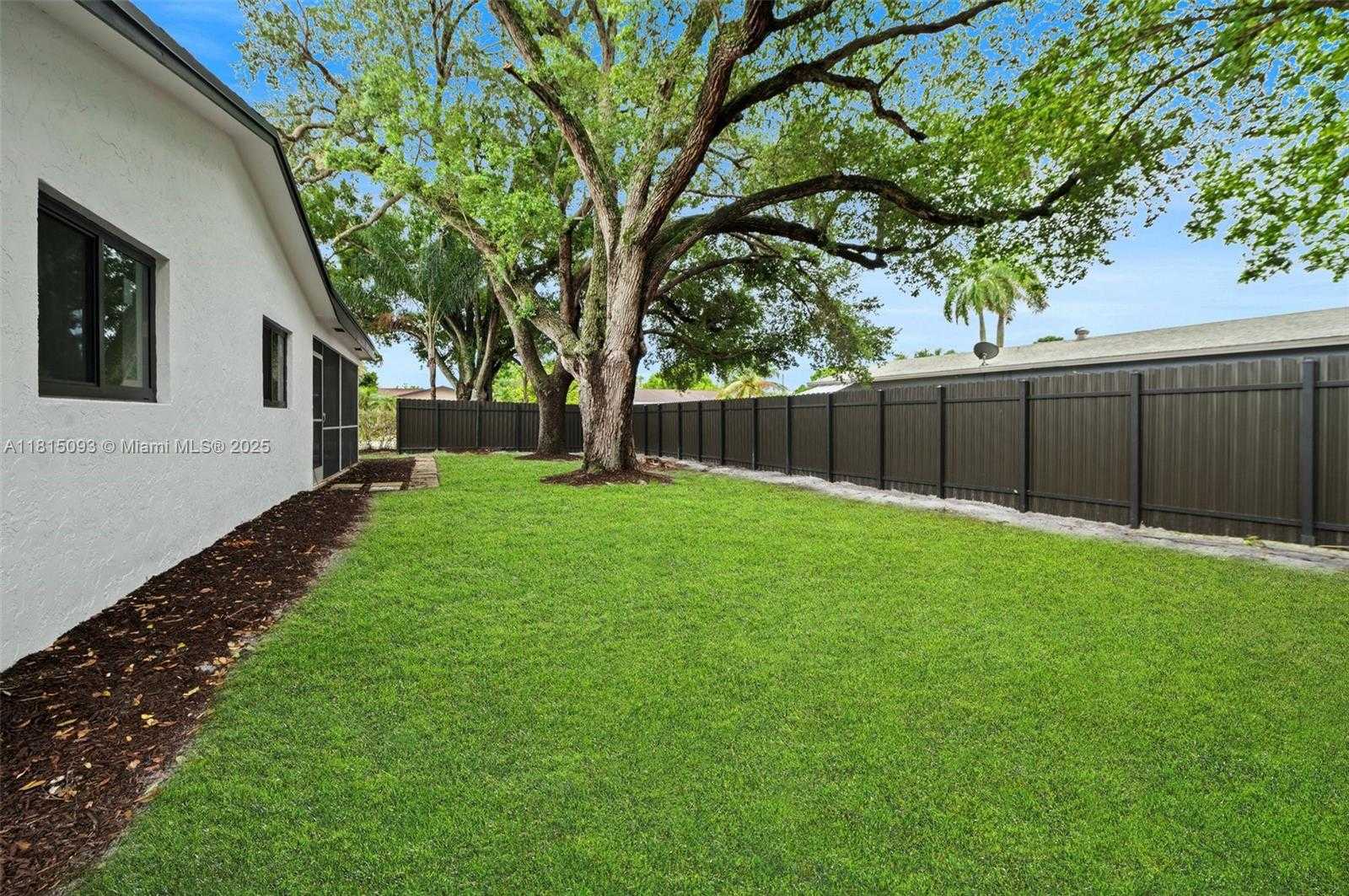 Small Image of 679 SOUTH WEST 17TH CT, Boca Raton Number 22