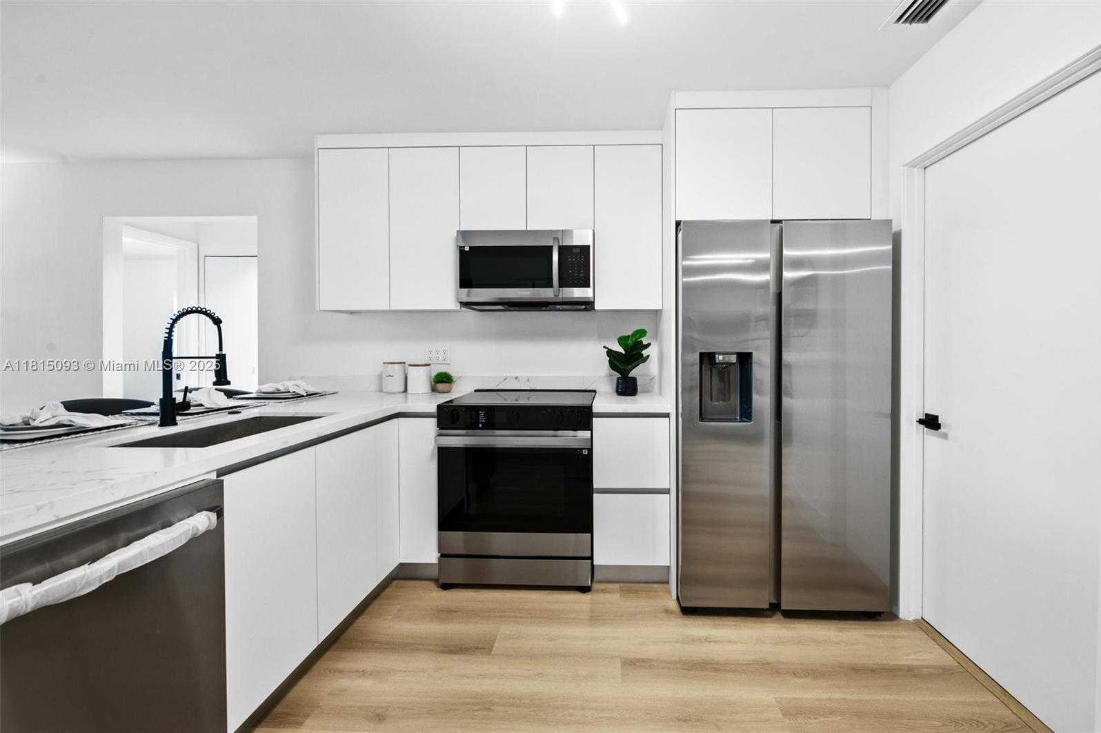 Small Image of 679 SOUTH WEST 17TH CT, Boca Raton Number 8