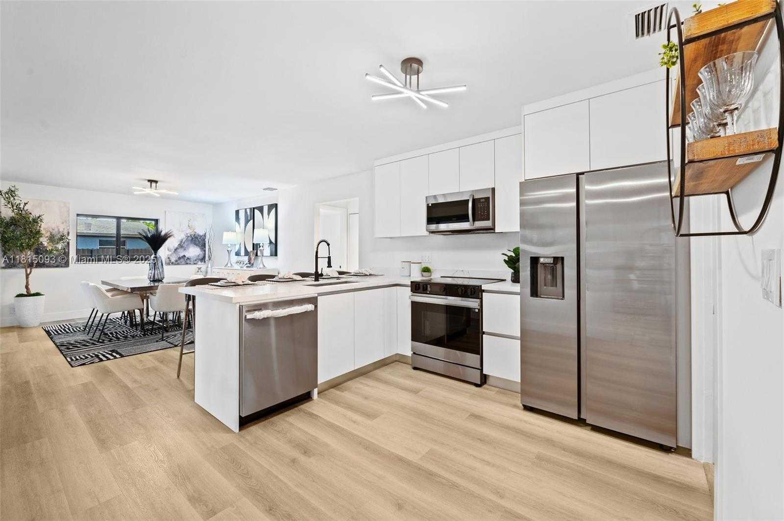 Small Image of 679 SOUTH WEST 17TH CT, Boca Raton Number 9