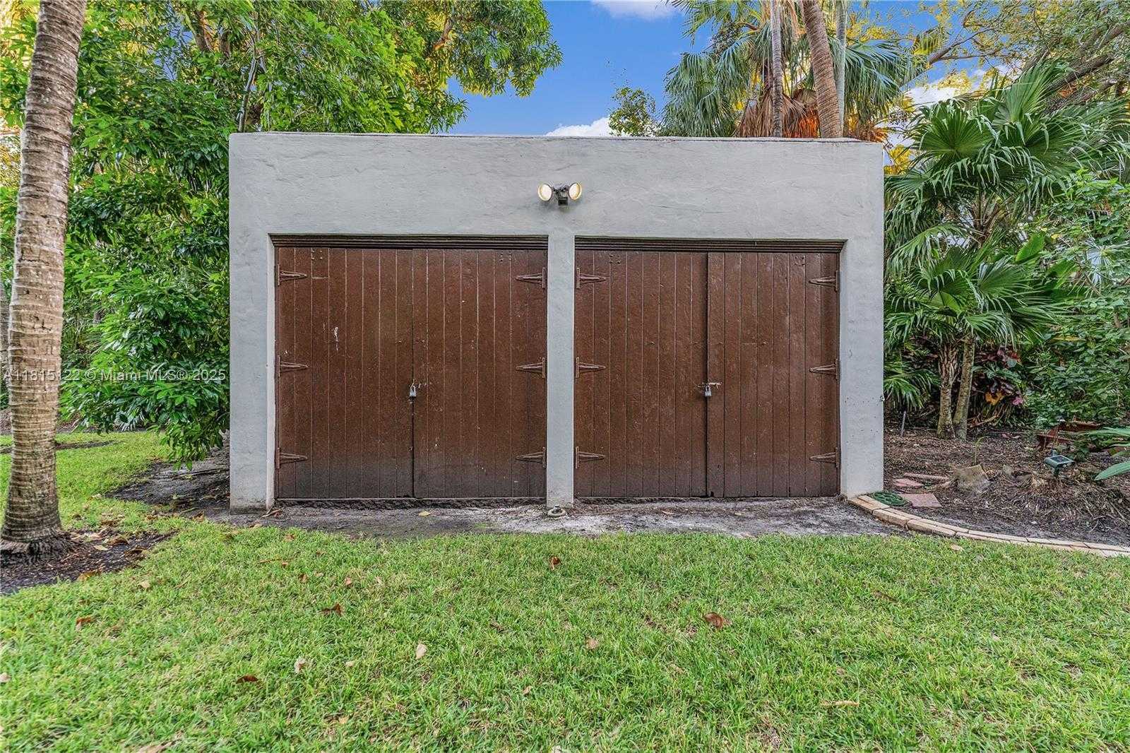 Small Image of 3747 ROYAL PALM AVE, Miami Beach Number 27