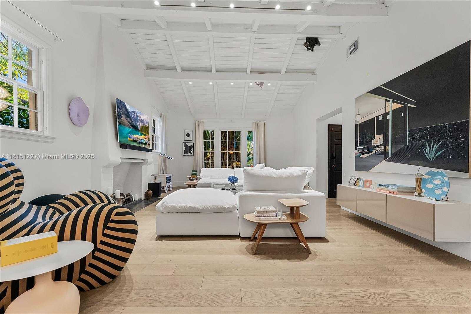Small Image of 3747 ROYAL PALM AVE, Miami Beach Number 4