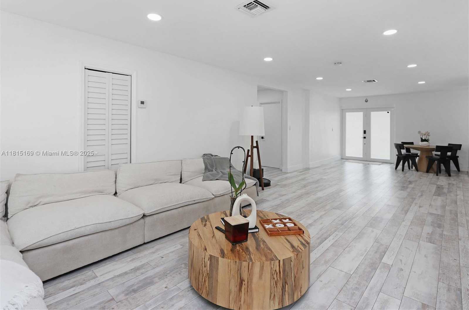 Small Image of 1611 MADISON ST, Hollywood Number 11