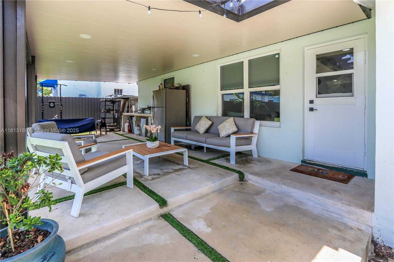 Small Image of 1611 MADISON ST, Hollywood Number 26