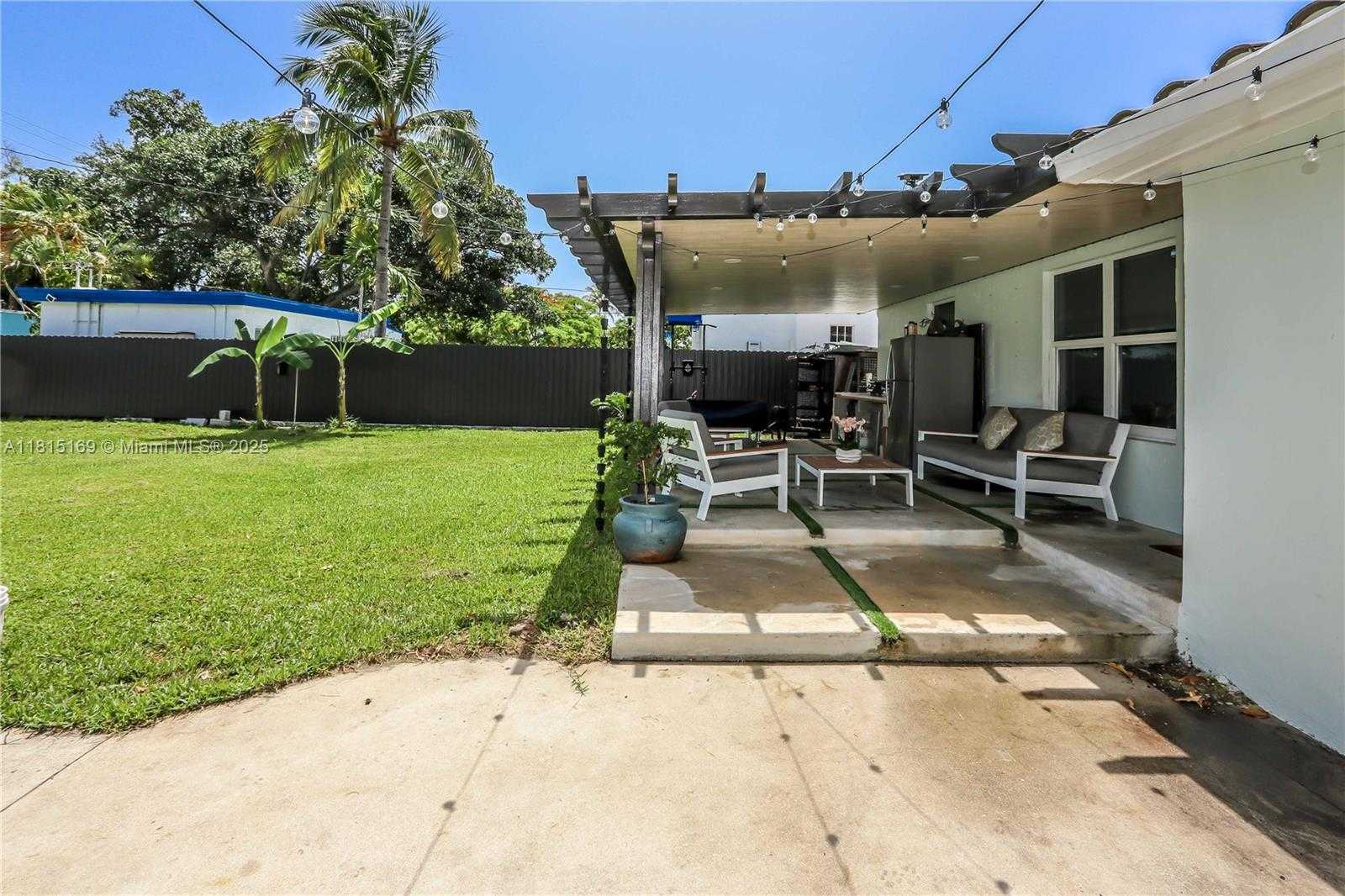 Small Image of 1611 MADISON ST, Hollywood Number 27