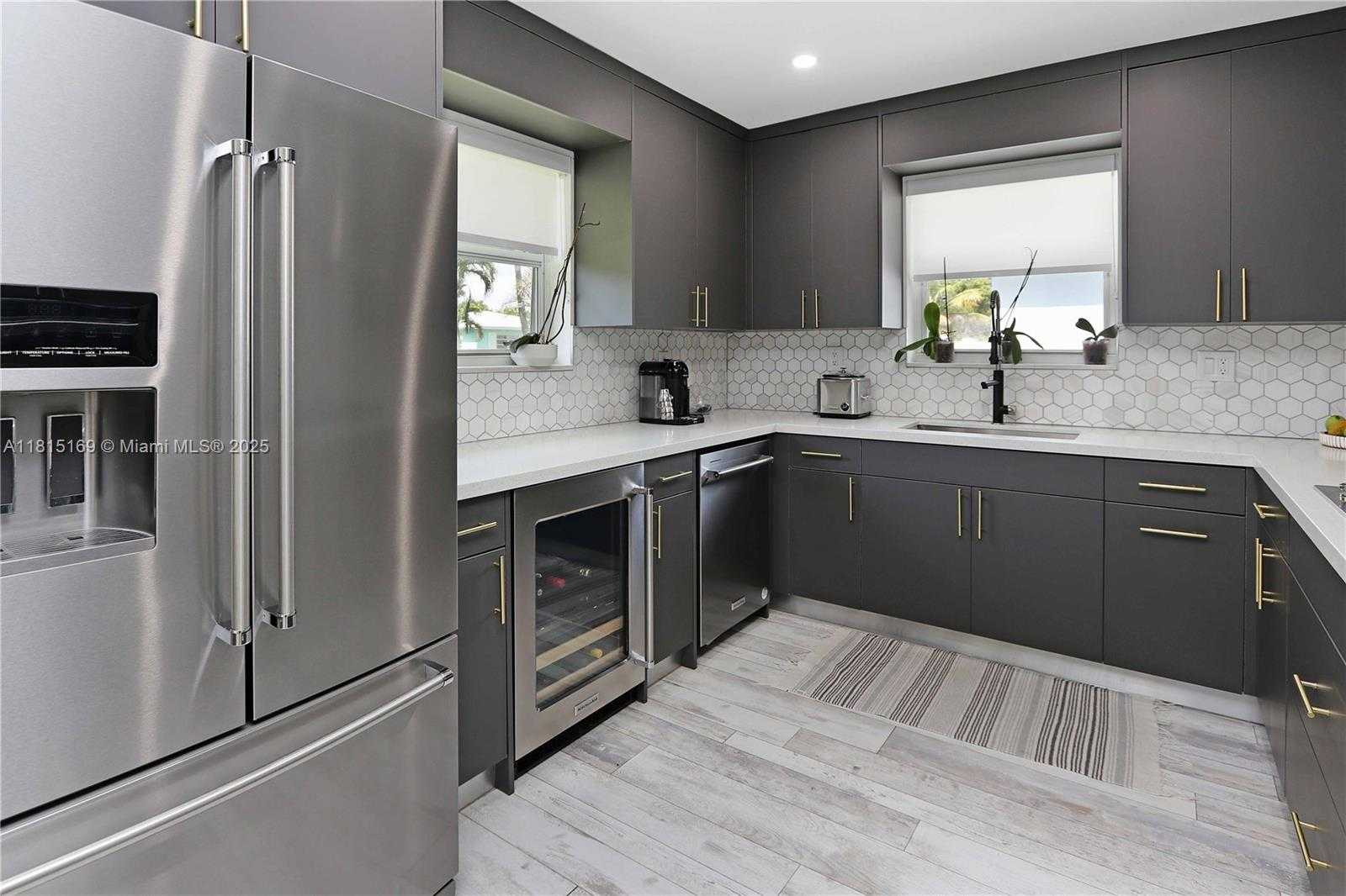 Small Image of 1611 MADISON ST, Hollywood Number 5