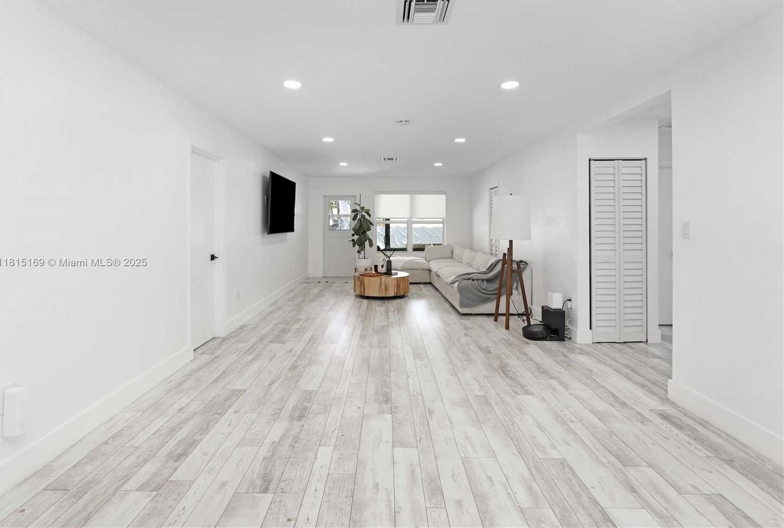 Small Image of 1611 MADISON ST, Hollywood Number 7