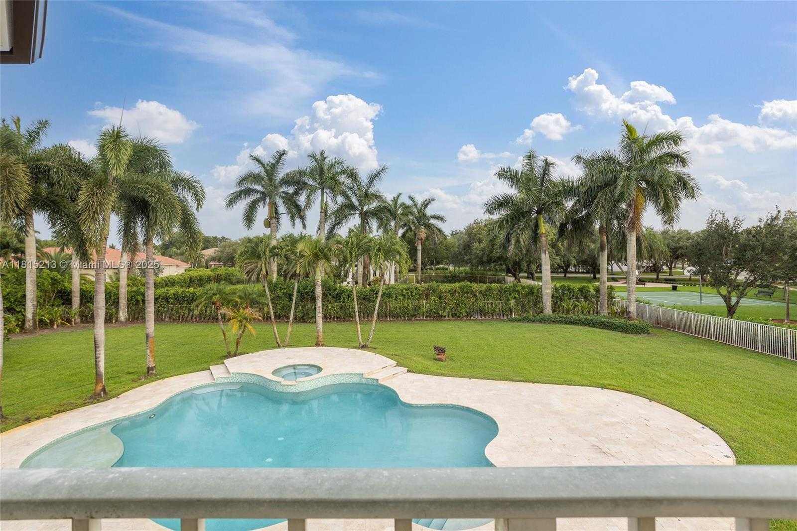 Small Image of 15852 SOUTH WEST 15TH ST, Davie Number 12