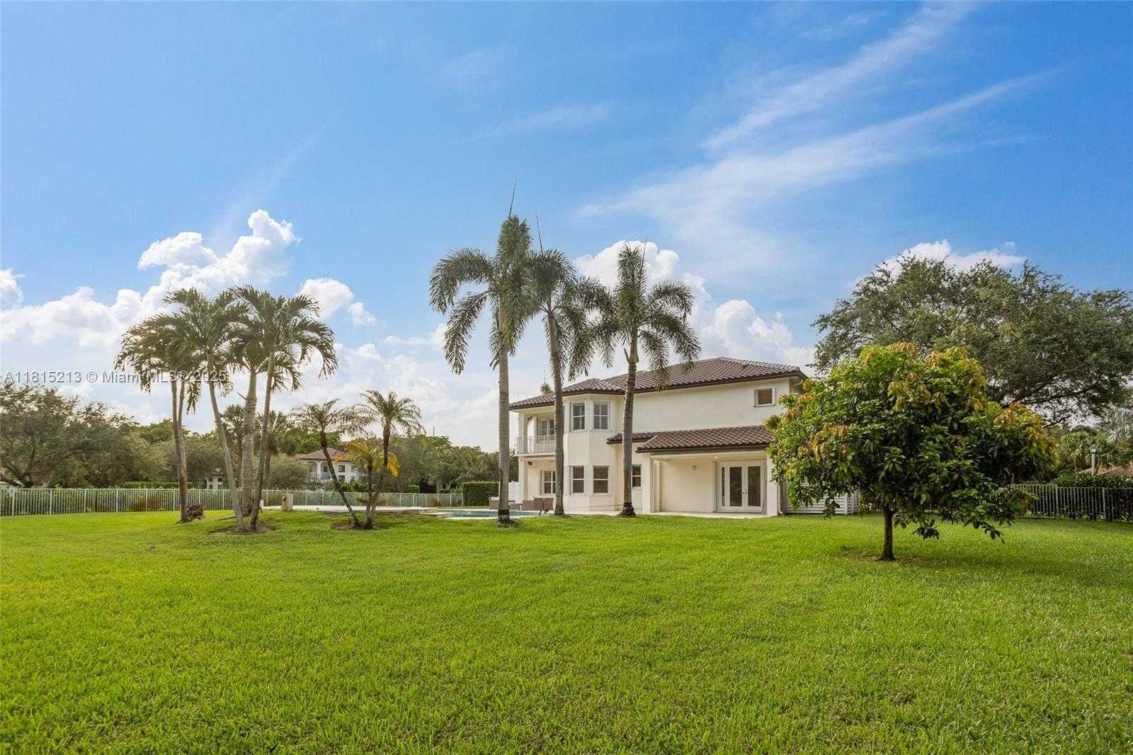 Small Image of 15852 SOUTH WEST 15TH ST, Davie Number 34