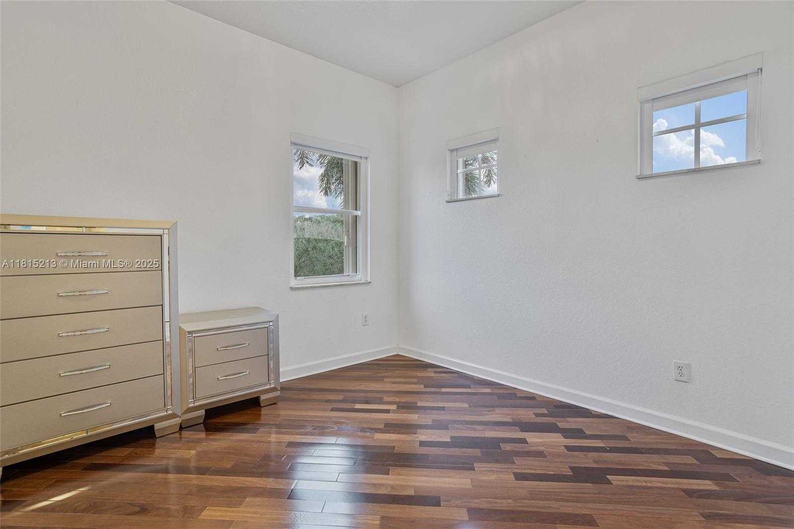 Small Image of 15852 SOUTH WEST 15TH ST, Davie Number 8