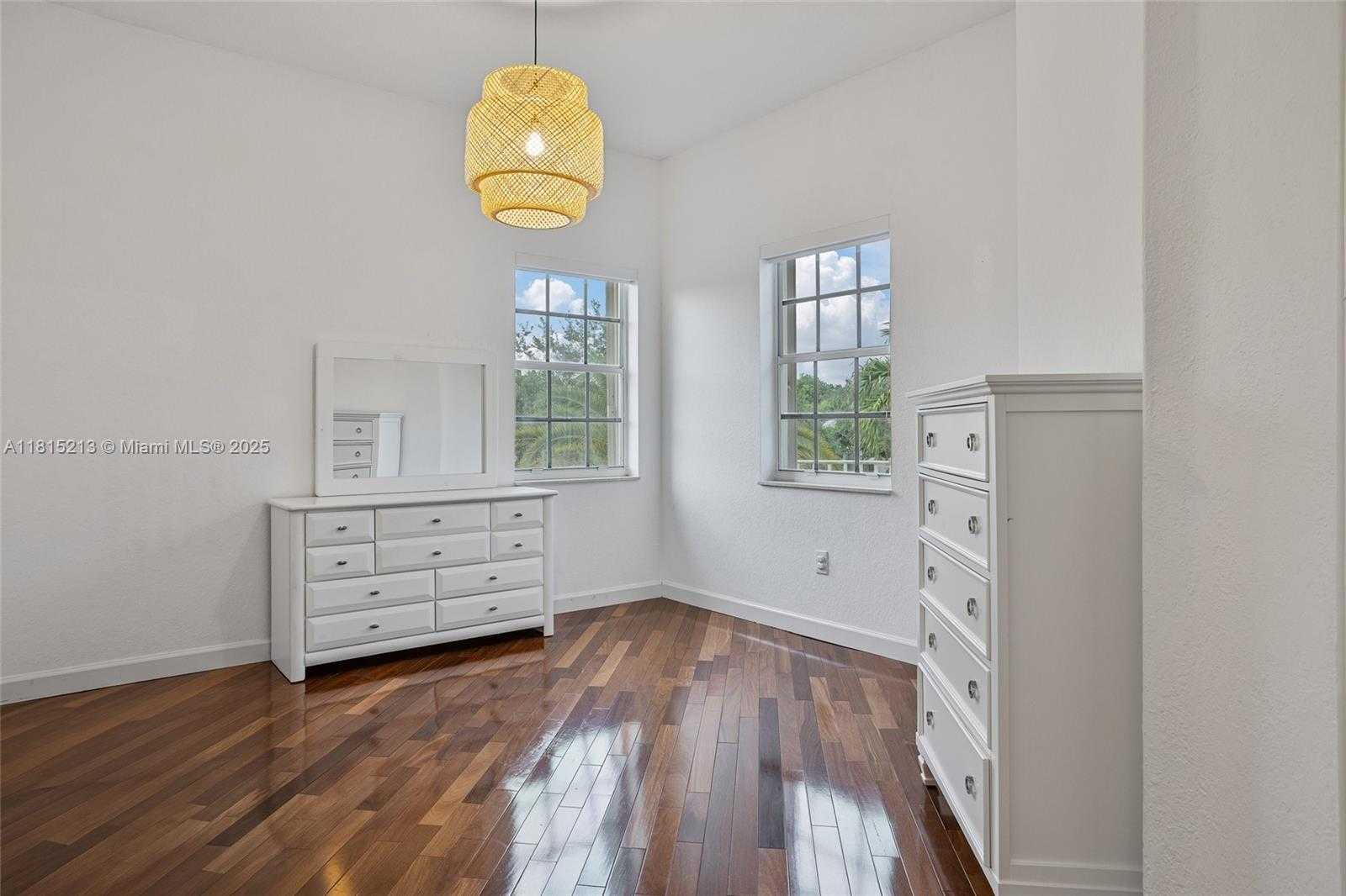 Small Image of 15852 SOUTH WEST 15TH ST, Davie Number 9