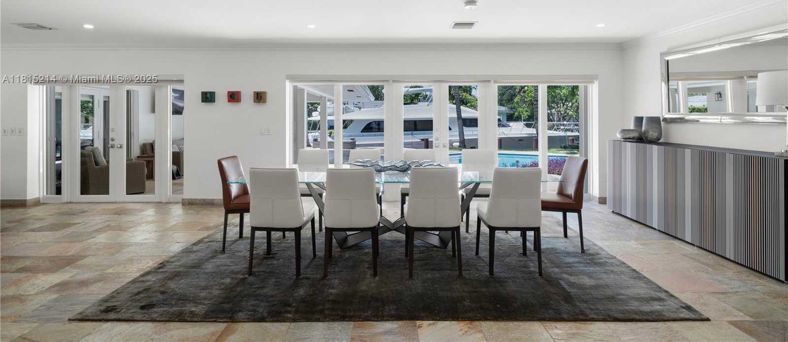 Small Image of 435 MARQUESA DR, Coral Gables Number 10