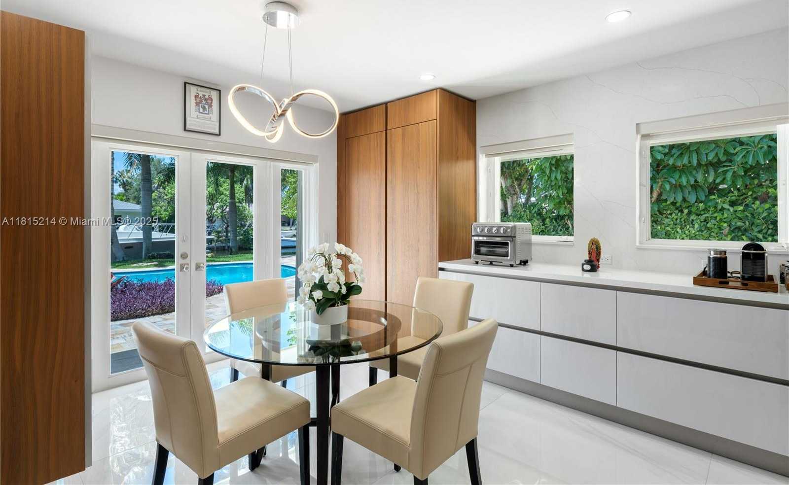 Small Image of 435 MARQUESA DR, Coral Gables Number 15