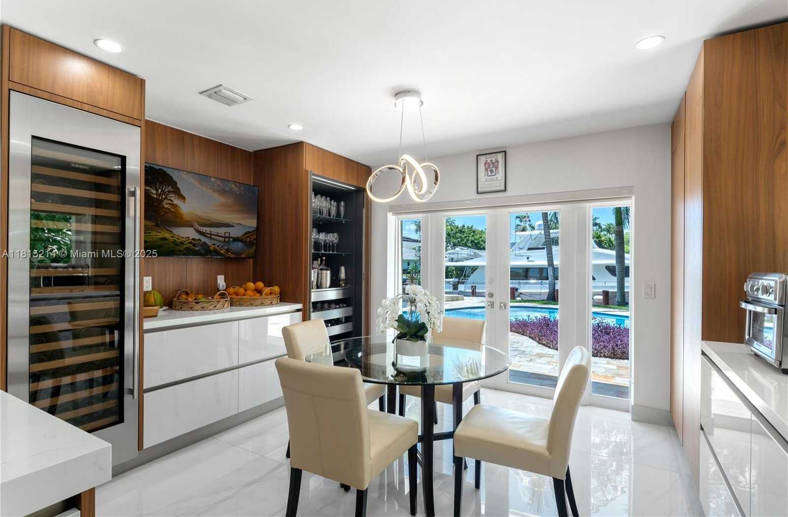 Small Image of 435 MARQUESA DR, Coral Gables Number 16