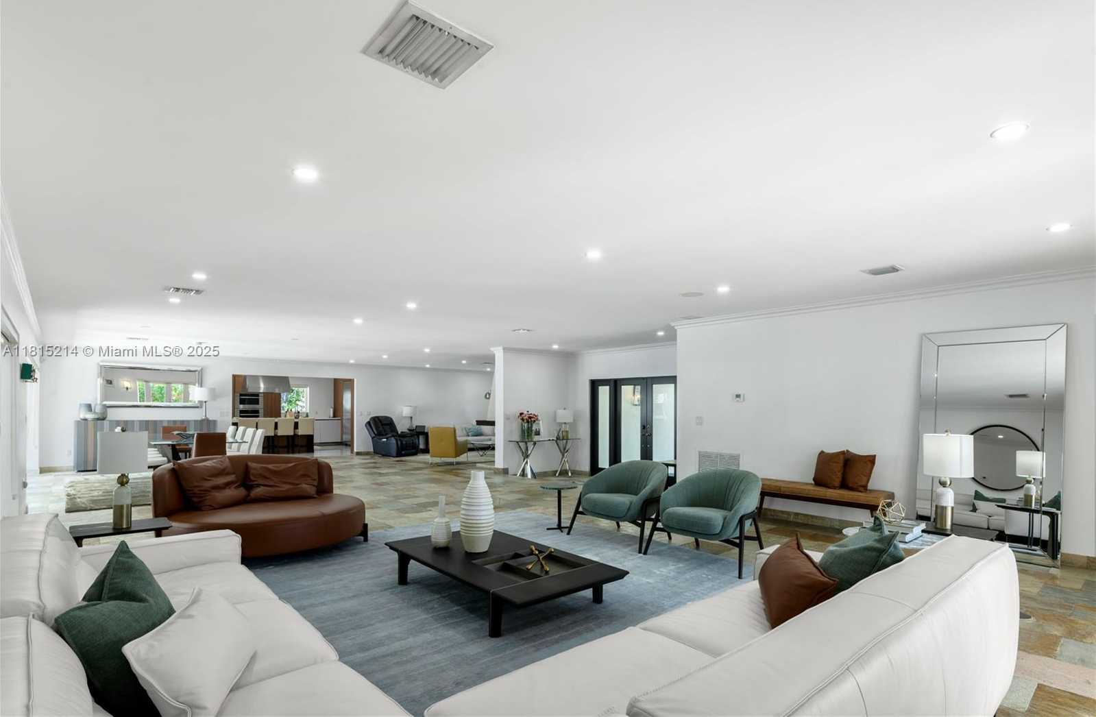Small Image of 435 MARQUESA DR, Coral Gables Number 19