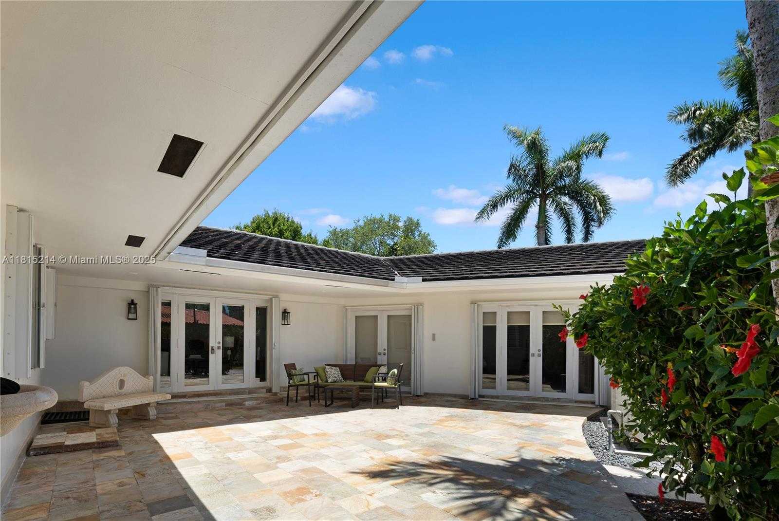 Small Image of 435 MARQUESA DR, Coral Gables Number 20