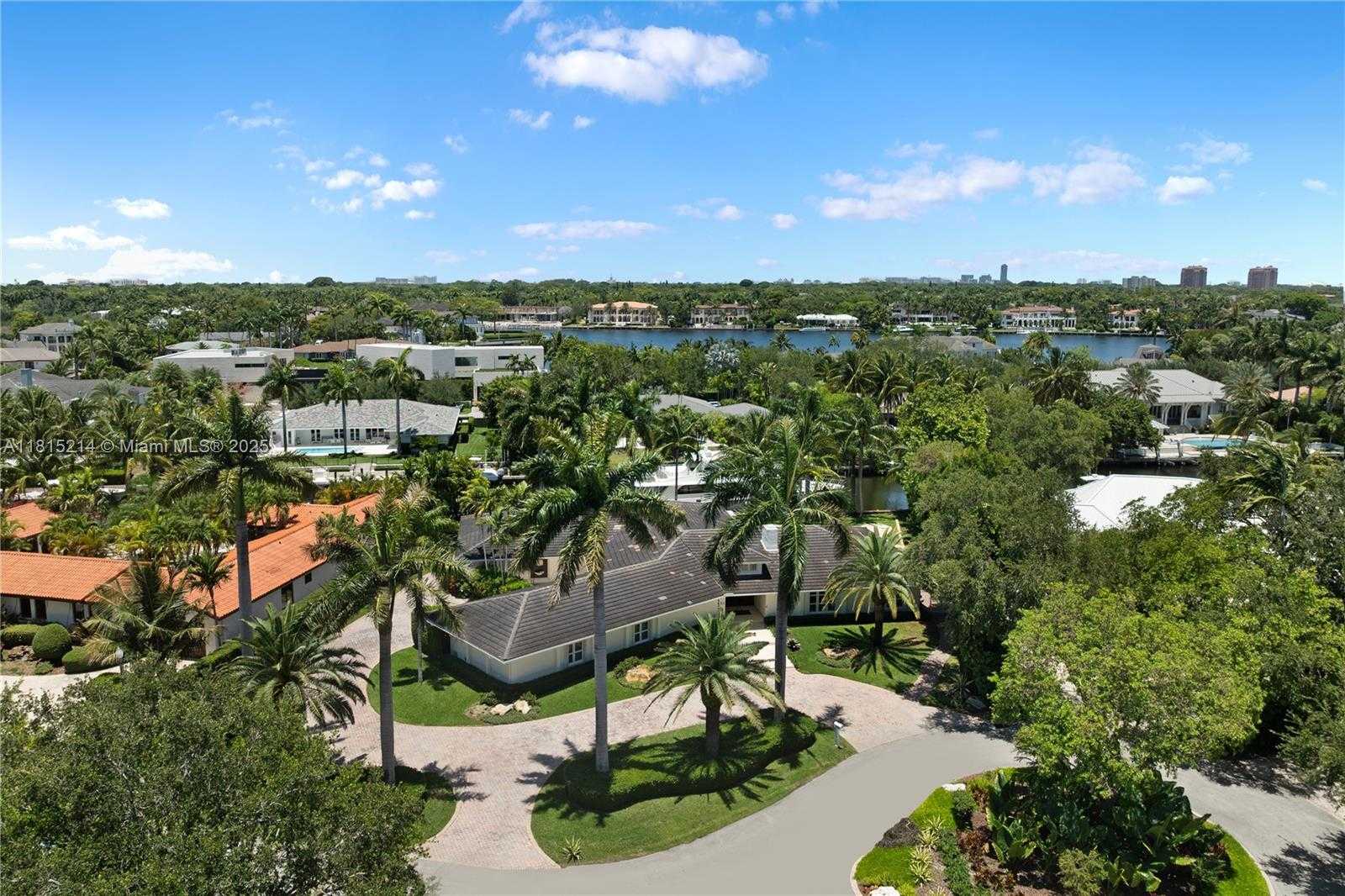 Small Image of 435 MARQUESA DR, Coral Gables Number 28