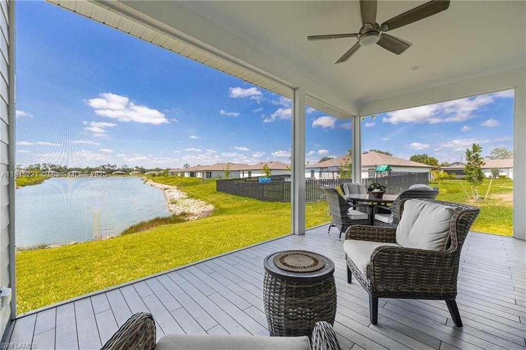 Small Image of 910 GEN GEORGE PATTON AVE, La Belle Number 11