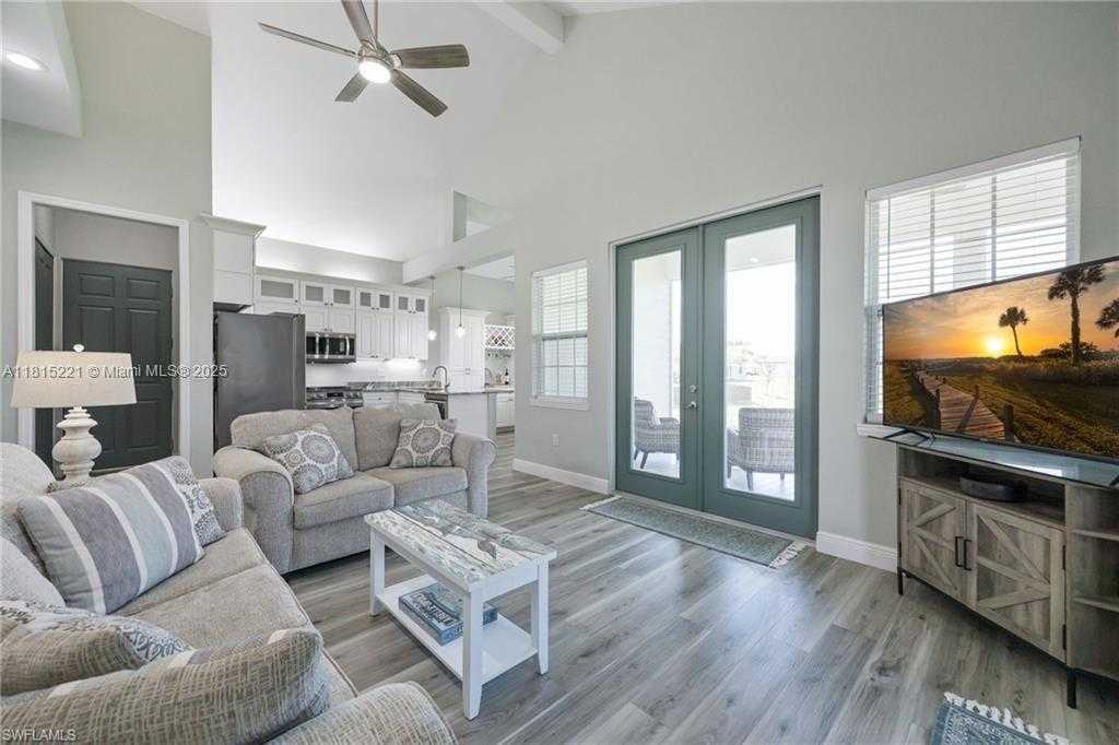 Small Image of 910 GEN GEORGE PATTON AVE, La Belle Number 13