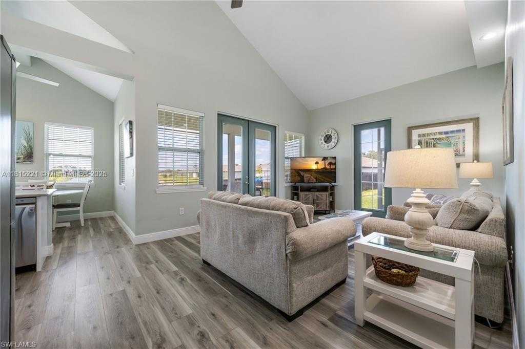 Small Image of 910 GEN GEORGE PATTON AVE, La Belle Number 15