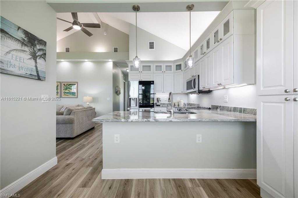 Small Image of 910 GEN GEORGE PATTON AVE, La Belle Number 22