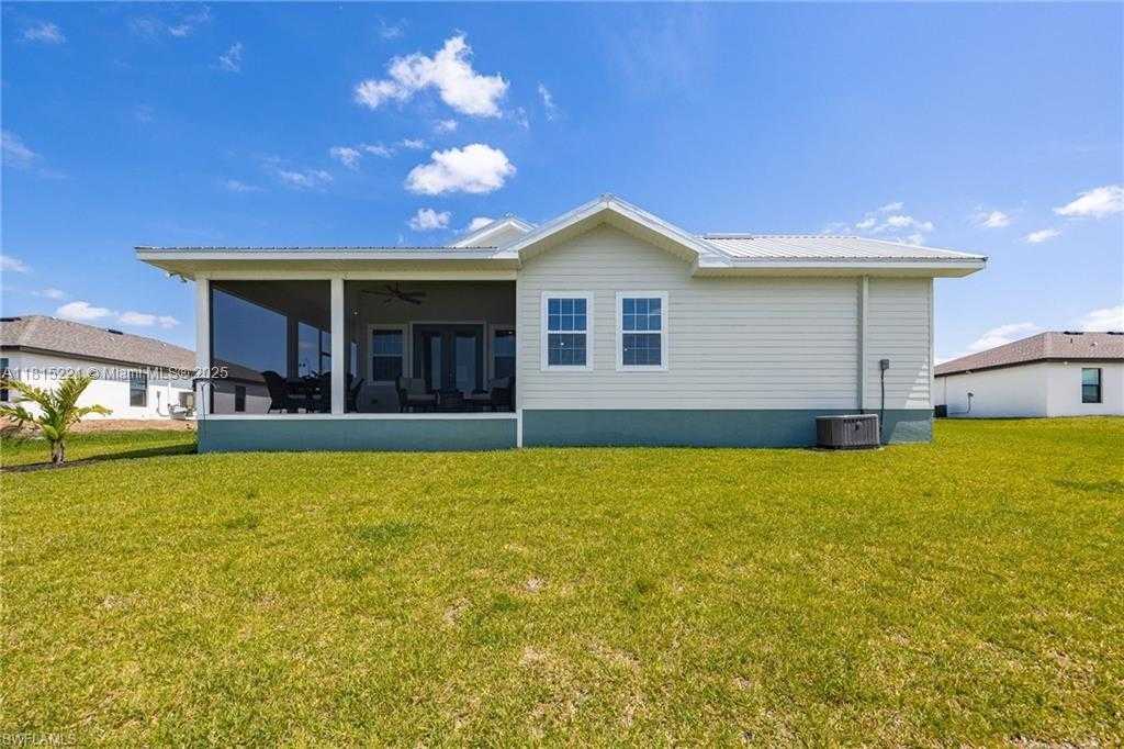 Small Image of 910 GEN GEORGE PATTON AVE, La Belle Number 4