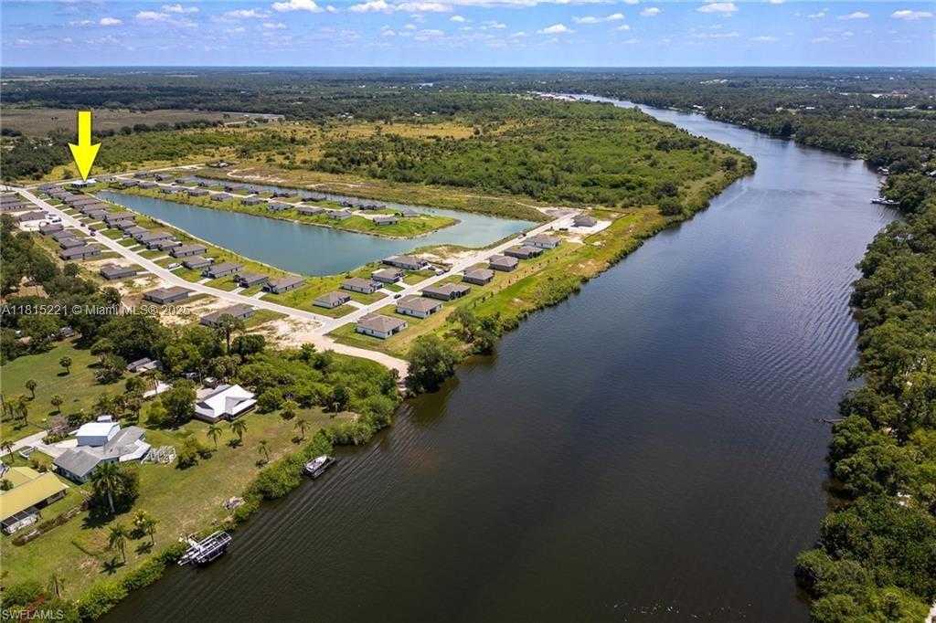 Small Image of 910 GEN GEORGE PATTON AVE, La Belle Number 43