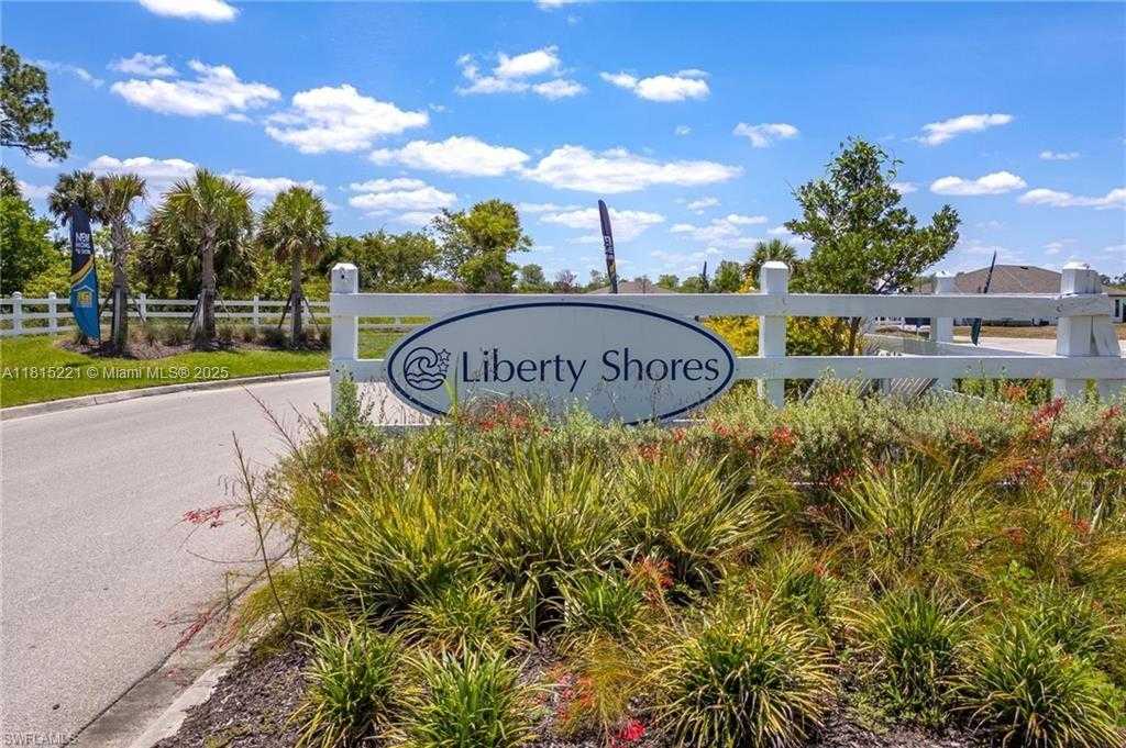 Small Image of 910 GEN GEORGE PATTON AVE, La Belle Number 45