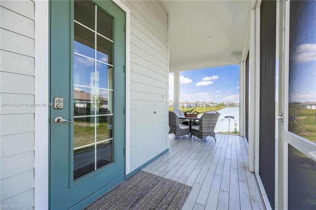 Small Image of 910 GEN GEORGE PATTON AVE, La Belle Number 8