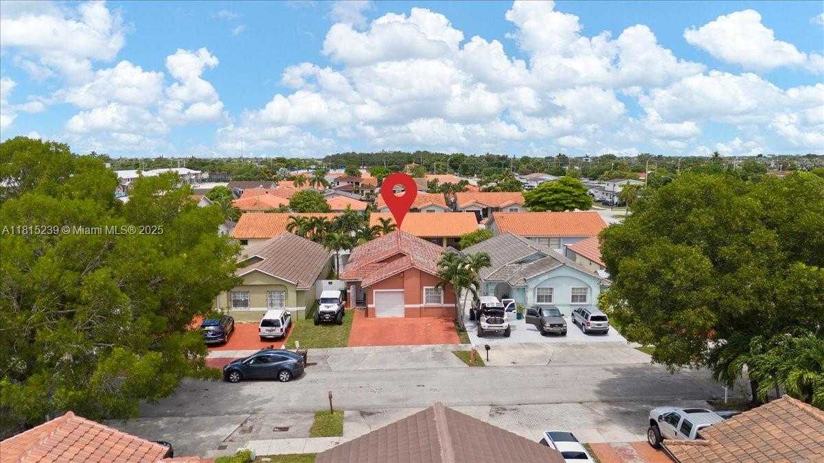 Small Image of 7568 WEST 4TH CT, Hialeah Number 2