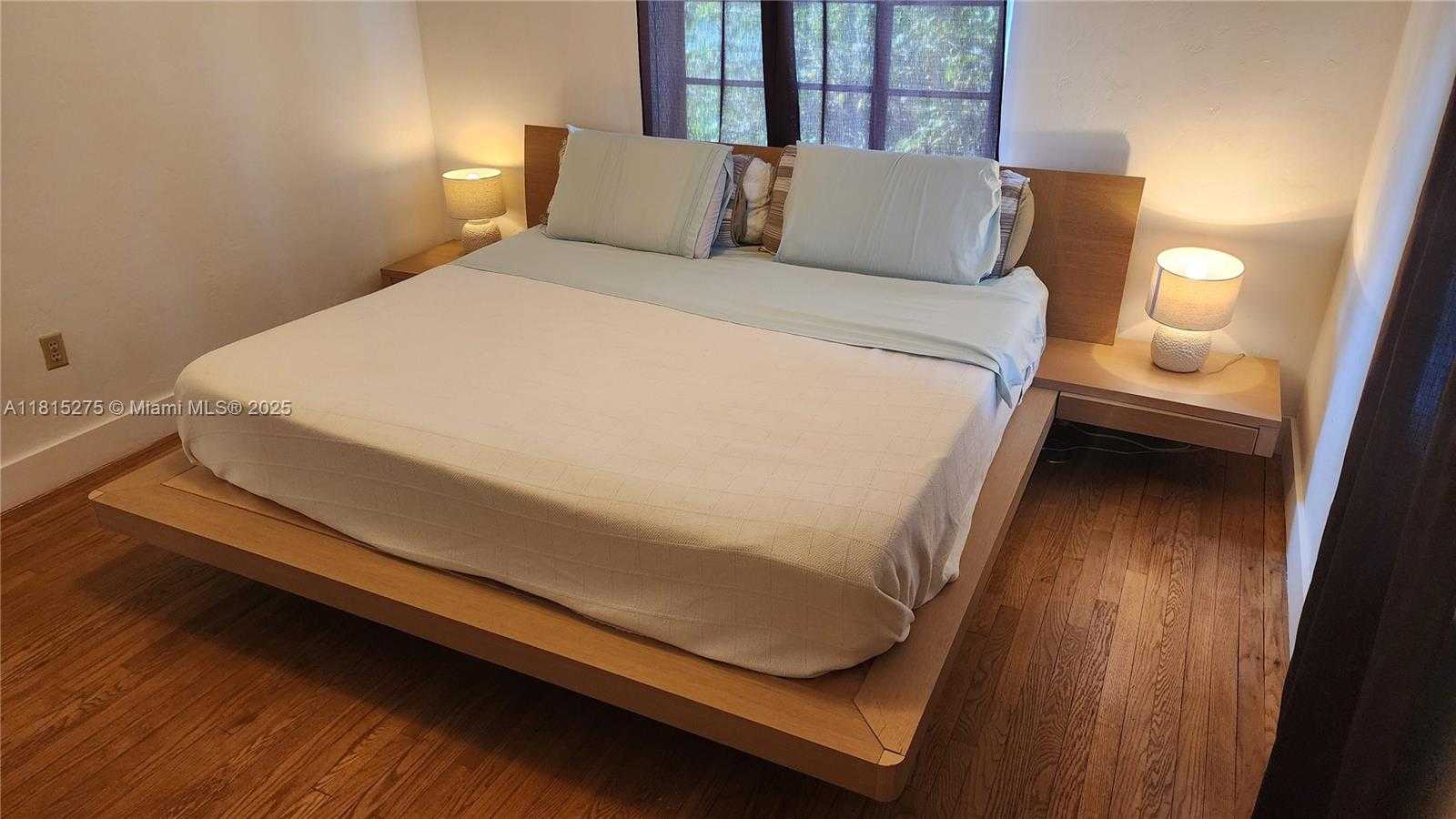 Small Image of 758 NORTH EAST 95TH ST, Miami Shores Number 3