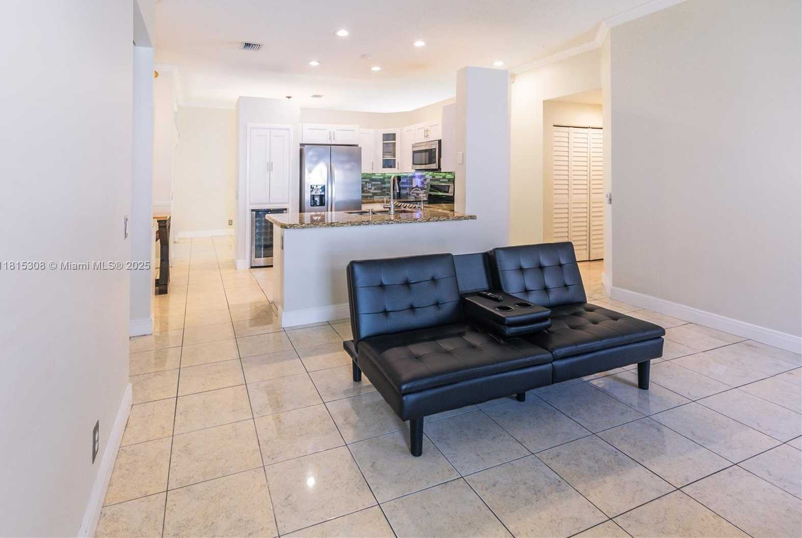 Small Image of 814 KAPOK WAY, Weston Number 13